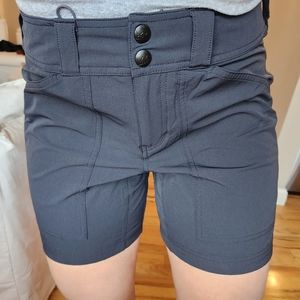 Black Women's REI Hiking Shorts Size 6